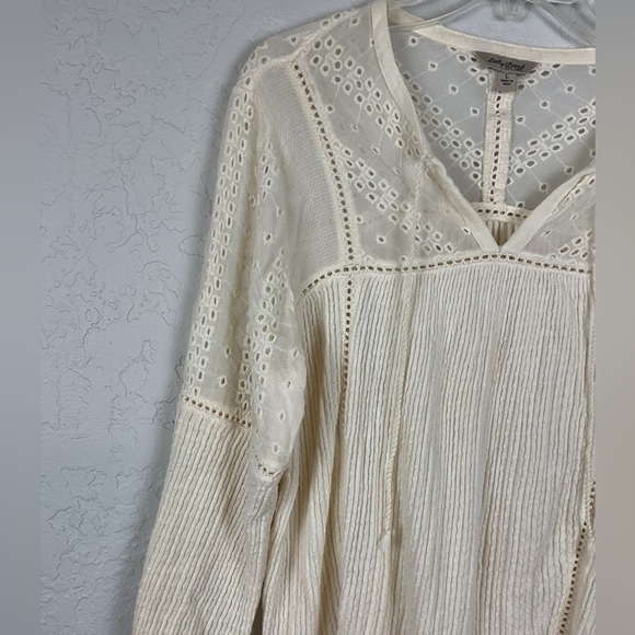 Women’s Lucky Brand Cream Eyelet Knit Peasant Boho Top Tassels Size Large - Picture 5 of 8